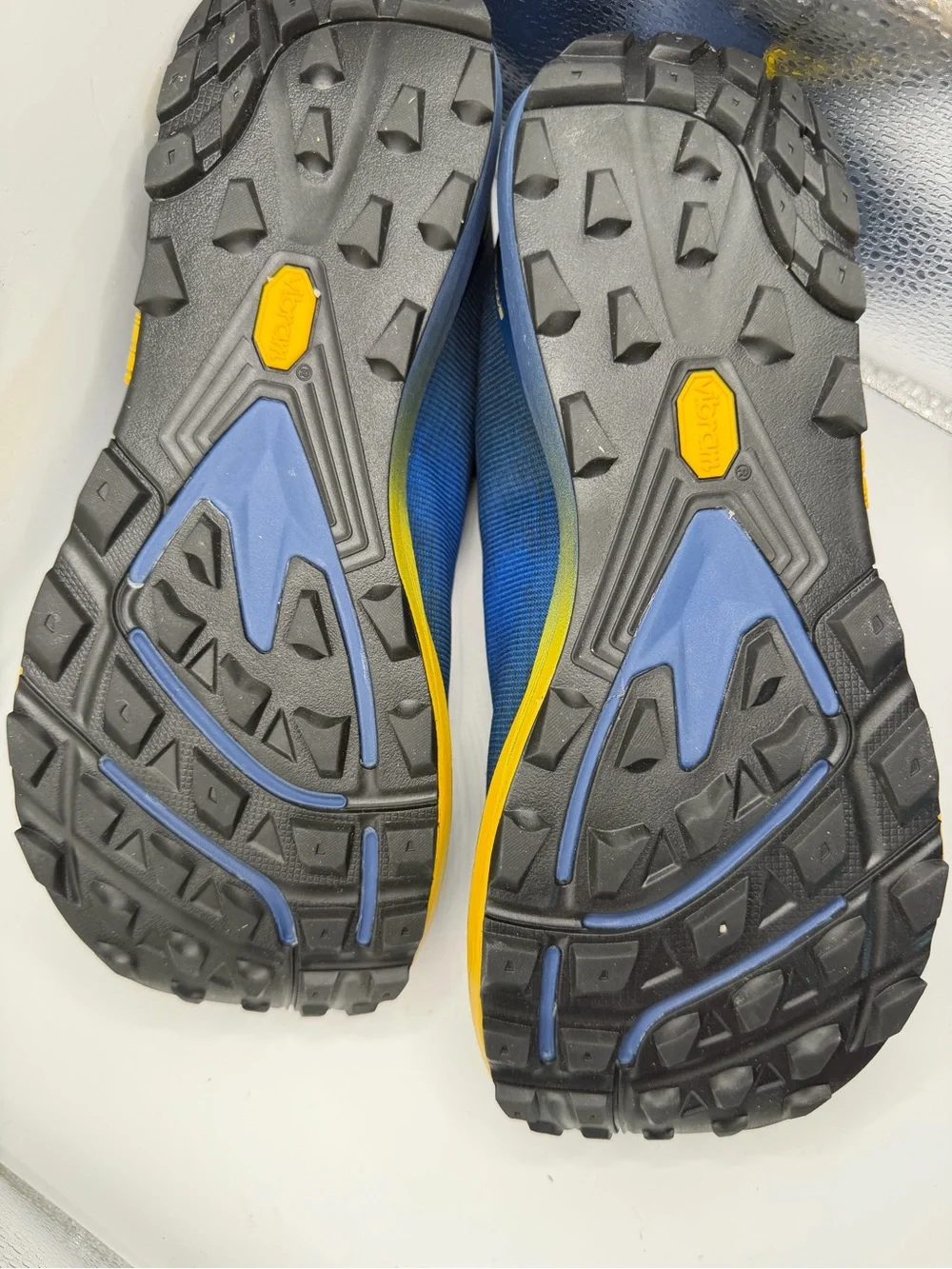 Topos Athletics Mountain Racer Trail Shoes